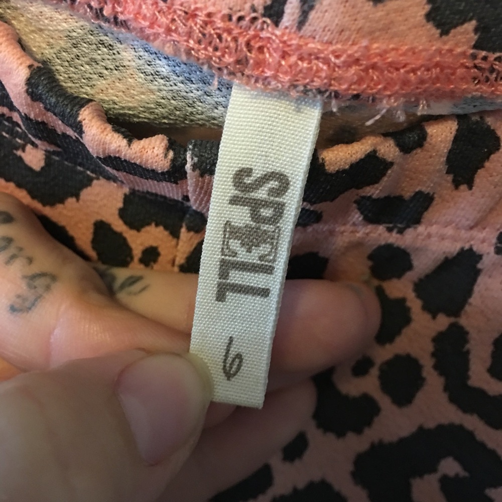 Spell Leopard Print Leggings - Pink and Black - Picture 5 of 7